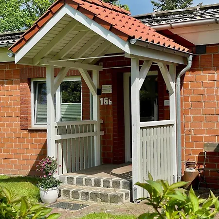 Feriehus Haus Am Wald, Rotfichte, 4 Schlafz, Im Norden Hamburgs Lutzhorn